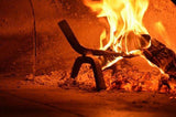 Wood on fire leaning on the GI METAL andiron inside a pizza oven GI.AC-AL - La Pizza Hub